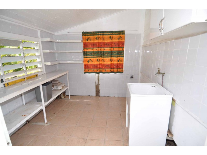 18 Rutherford Street, Charters Towers QLD 4820