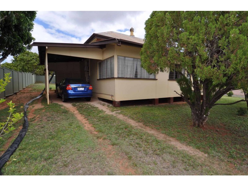 40 King Street, Charters Towers QLD 4820