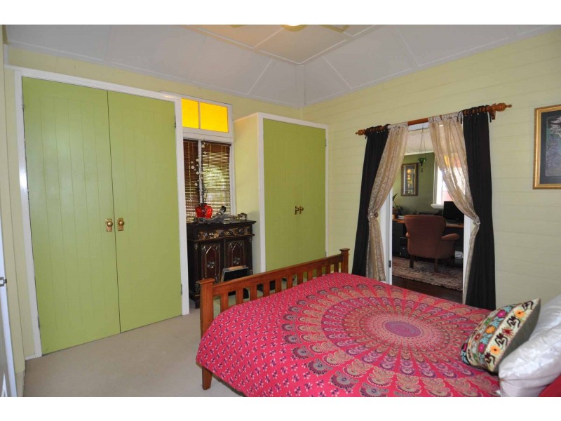 43 Plant Street, Charters Towers QLD 4820