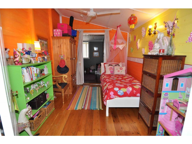 43 Plant Street, Charters Towers QLD 4820