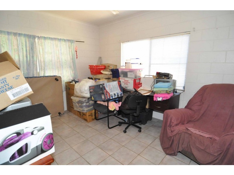 15 Jackson Street, Charters Towers QLD 4820