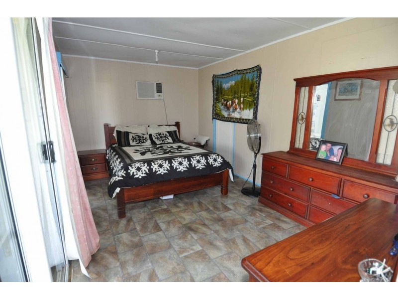 34 Jardine Street, Millchester QLD 4820