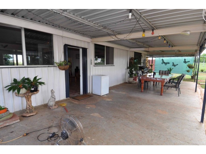 34 Jardine Street, Millchester QLD 4820