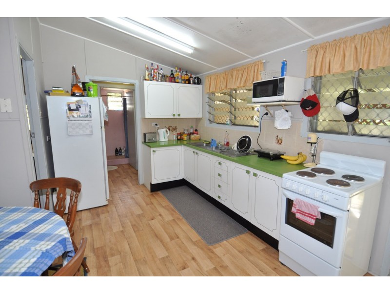 133 Towers Street, Charters Towers QLD 4820