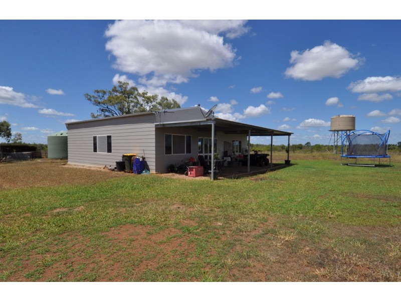8 Mango Road, Charters Towers QLD 4820
