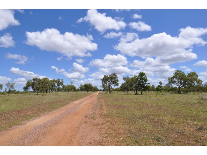 8 Mango Road, Charters Towers QLD 4820