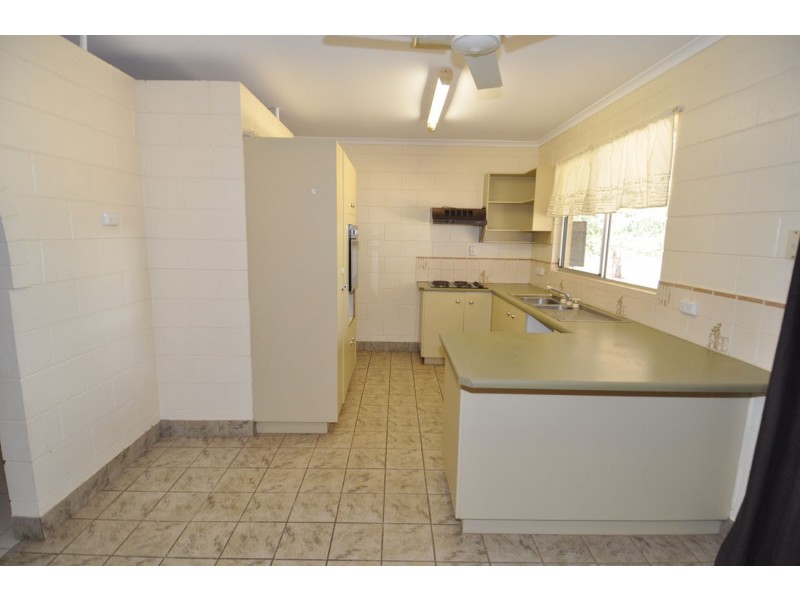 20 Lynd Highway, Charters Towers QLD 4820