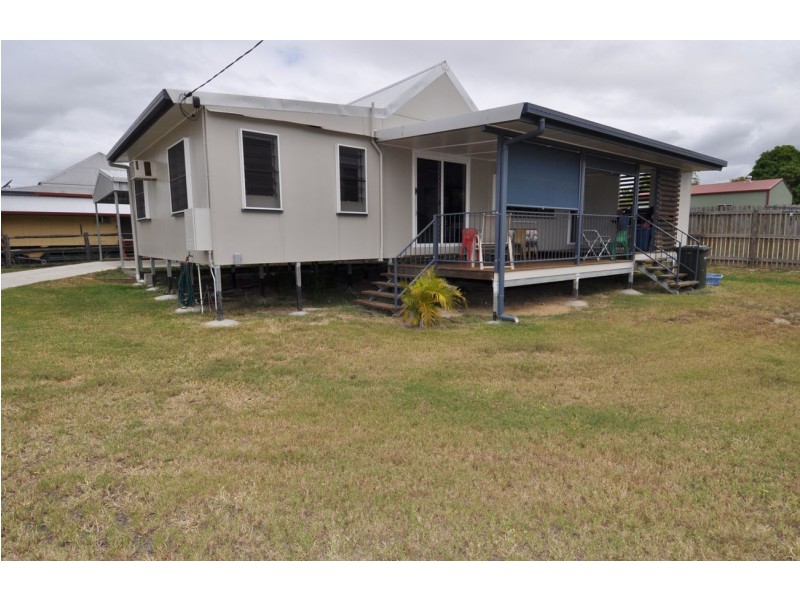 6 Mary Street, Charters Towers QLD 4820