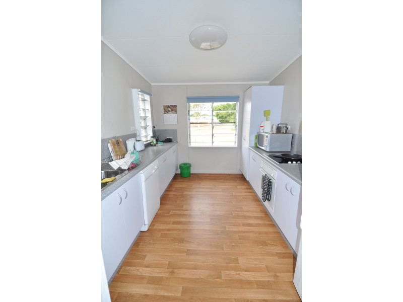 6 Mary Street, Charters Towers QLD 4820