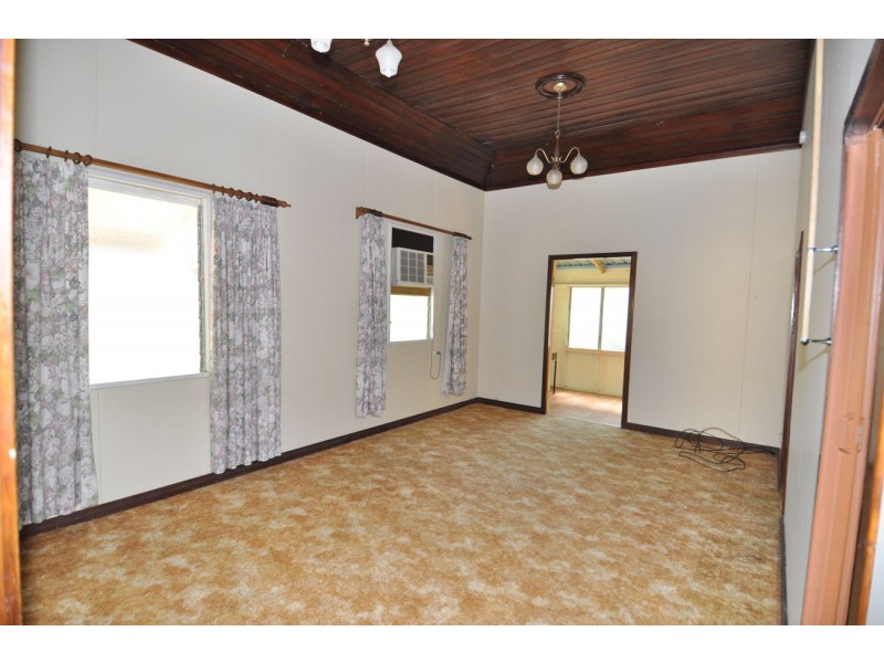 66 Hodgkinson Street, Charters Towers QLD 4820