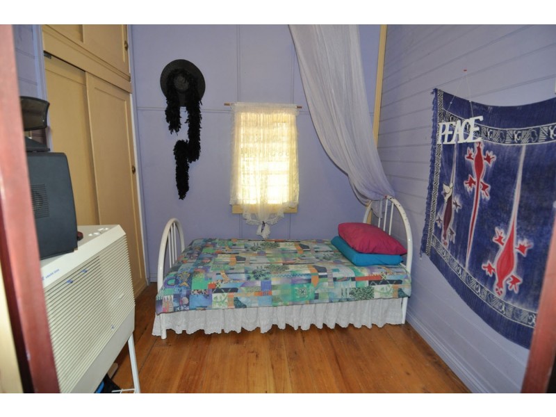 5 Arthur Jones Avenue, Charters Towers QLD 4820