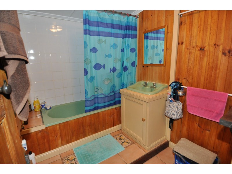 5 Arthur Jones Avenue, Charters Towers QLD 4820