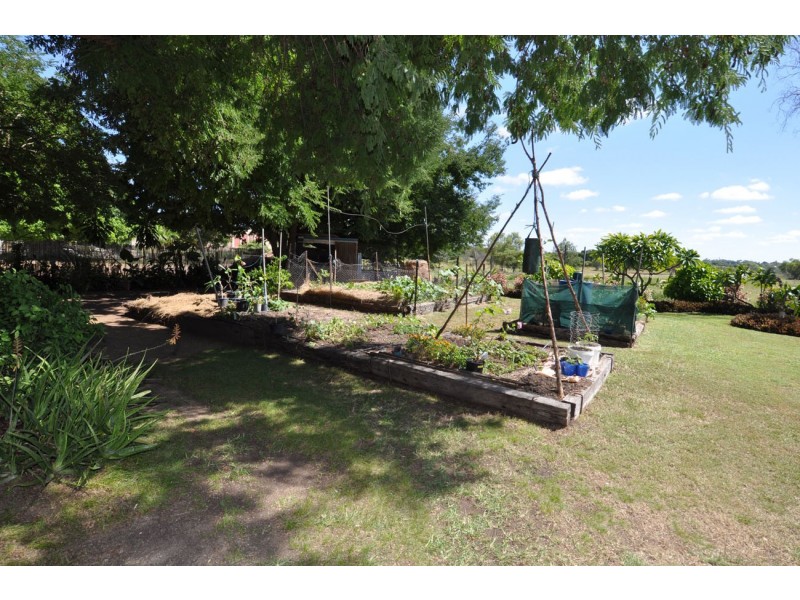 5 Arthur Jones Avenue, Charters Towers QLD 4820