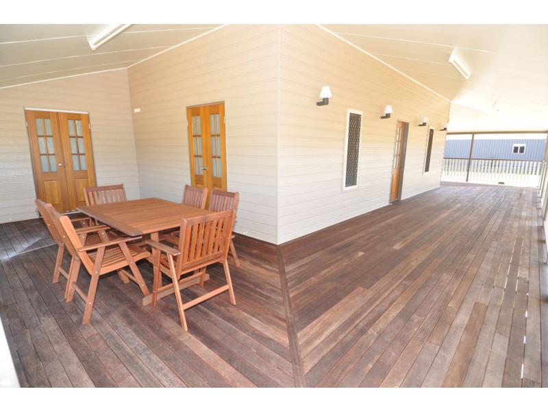 16 McKenzie Lane, Charters Towers QLD 4820