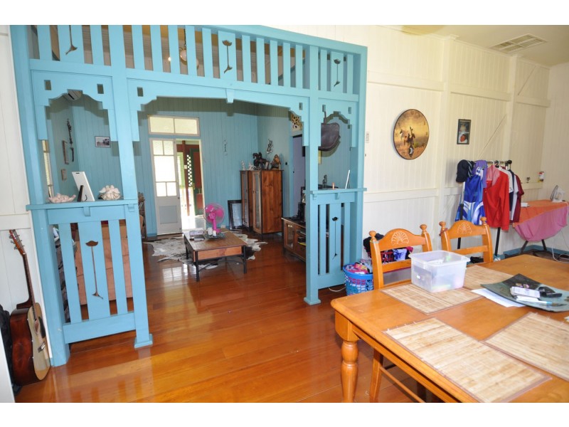 115 Hackett Terrace, Charters Towers QLD 4820