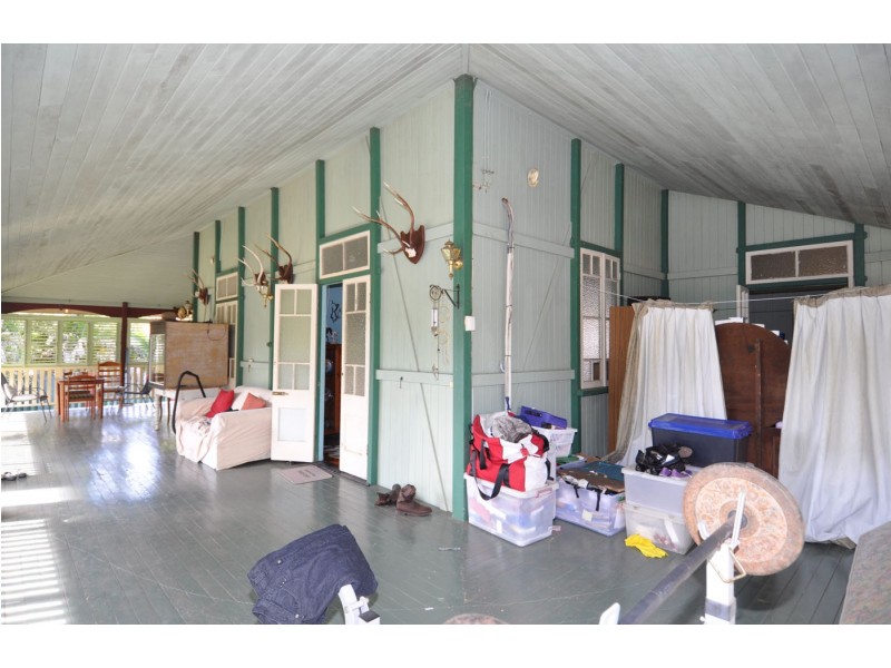 115 Hackett Terrace, Charters Towers QLD 4820