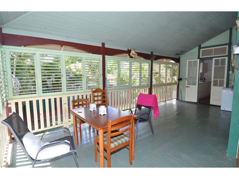 115 Hackett Terrace, Charters Towers QLD 4820