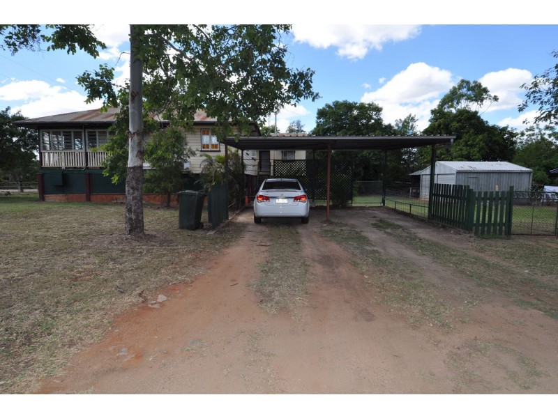 115 Hackett Terrace, Charters Towers QLD 4820