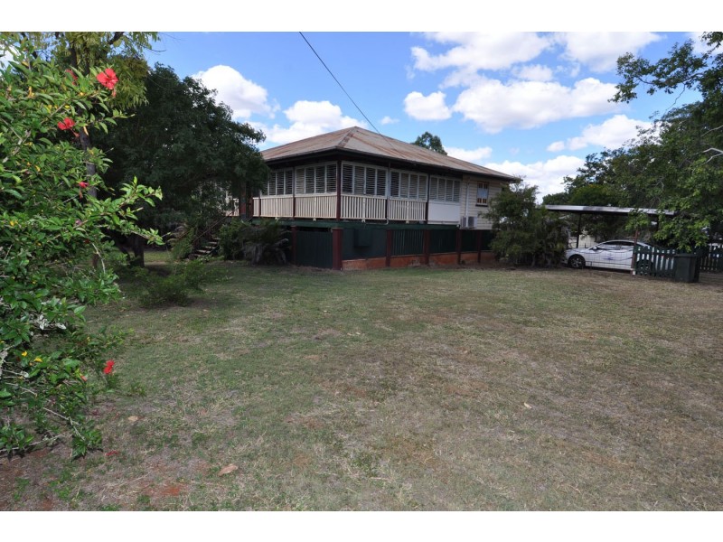 115 Hackett Terrace, Charters Towers QLD 4820