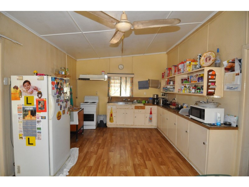 9 Racecourse Road, Charters Towers QLD 4820