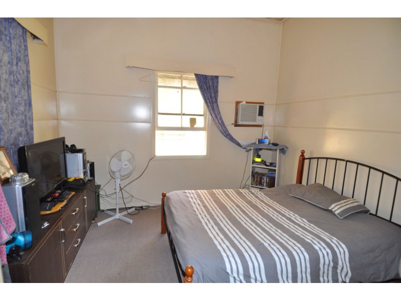 9 Racecourse Road, Charters Towers QLD 4820