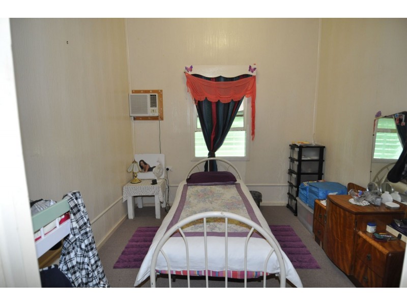 9 Racecourse Road, Charters Towers QLD 4820