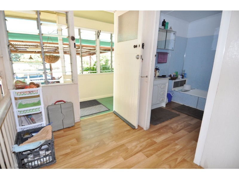 9 Racecourse Road, Charters Towers QLD 4820