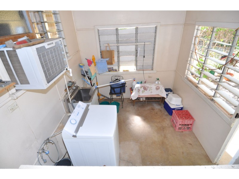 9 Racecourse Road, Charters Towers QLD 4820