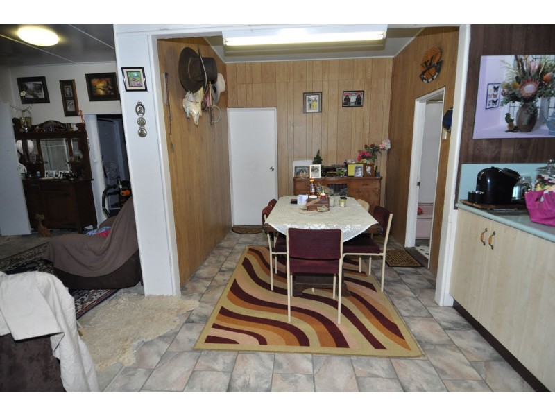 32 Vulture Street, Charters Towers QLD 4820