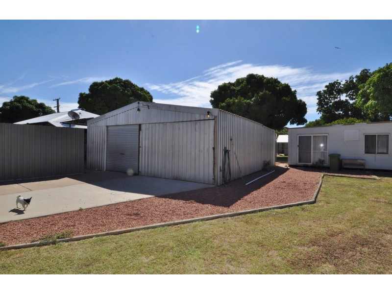 33 York Street, Charters Towers QLD 4820