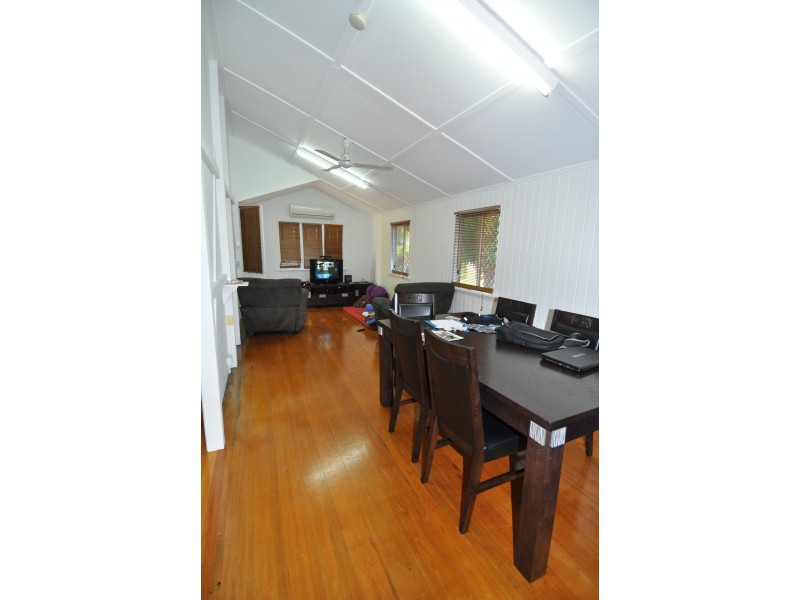 33 York Street, Charters Towers QLD 4820