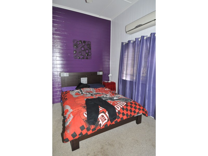 33 York Street, Charters Towers QLD 4820