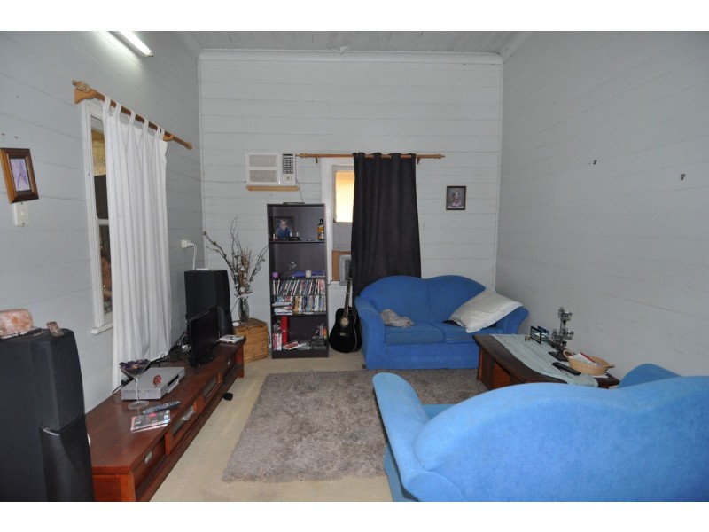 50 Anne Street, Charters Towers QLD 4820