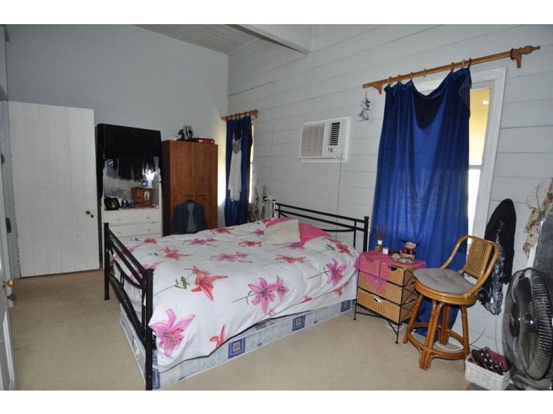 50 Anne Street, Charters Towers QLD 4820