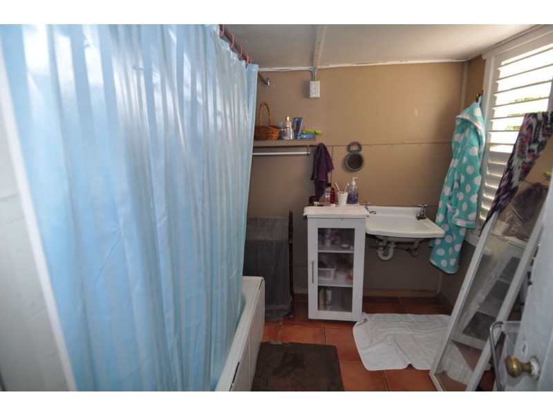 50 Anne Street, Charters Towers QLD 4820