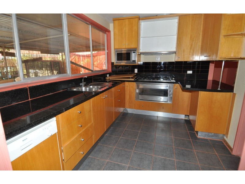 4 Grevillea Court, Greenvale QLD 4816