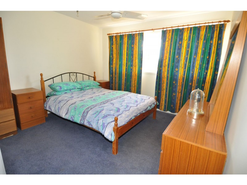8 Tristana Court, Greenvale QLD 4816