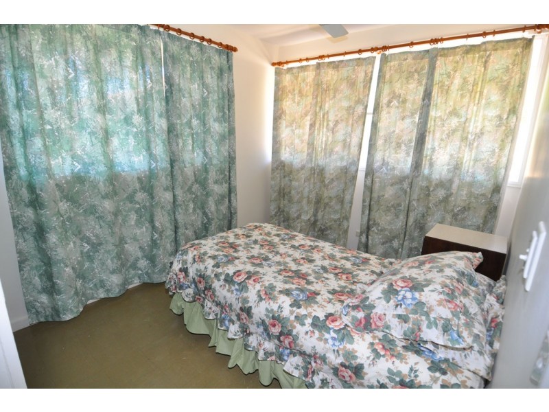 8 Tristana Court, Greenvale QLD 4816