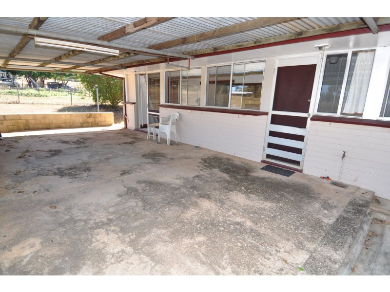 8 Tristana Court, Greenvale QLD 4816