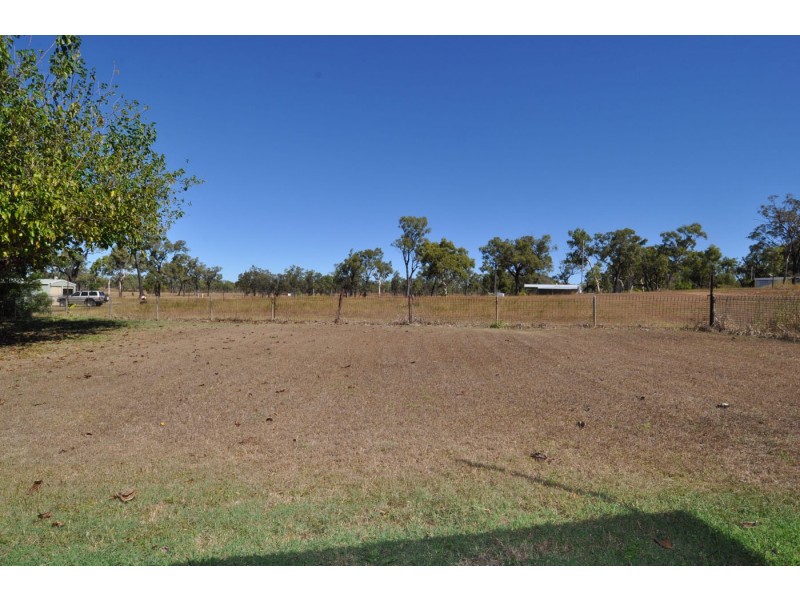 8 Tristana Court, Greenvale QLD 4816