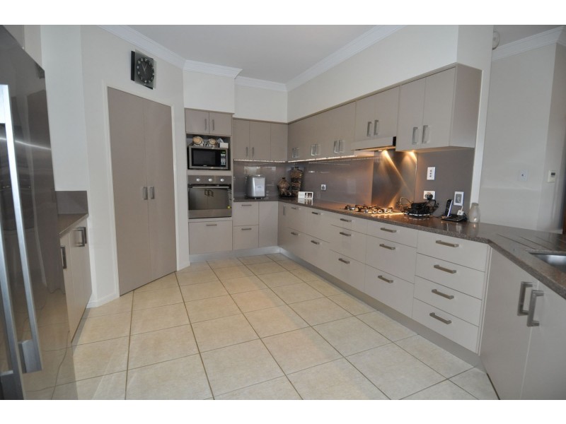 14 Brocklan Close, Charters Towers QLD 4820