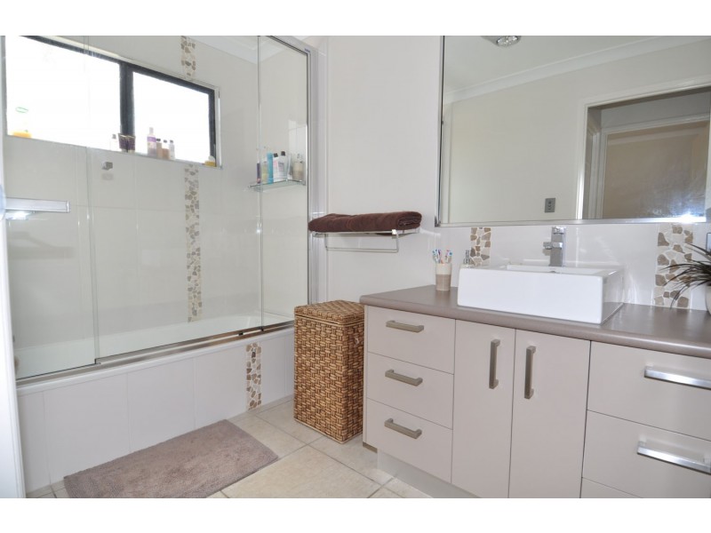 14 Brocklan Close, Charters Towers QLD 4820