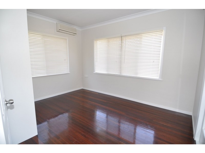 124 Hackett Terrace, Charters Towers QLD 4820