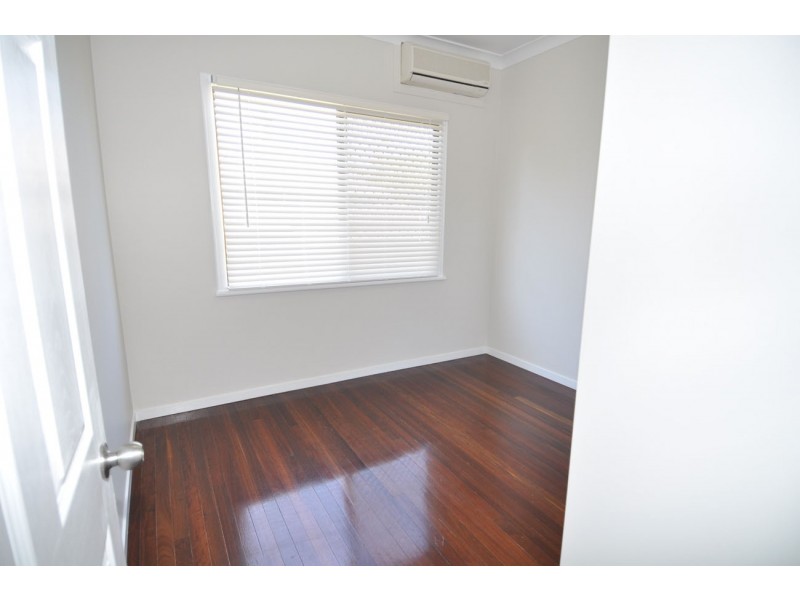 124 Hackett Terrace, Charters Towers QLD 4820