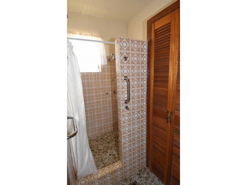 1 Kirrima Court, Toll QLD 4820