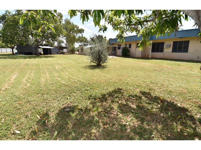 1 Kirrima Court, Toll QLD 4820