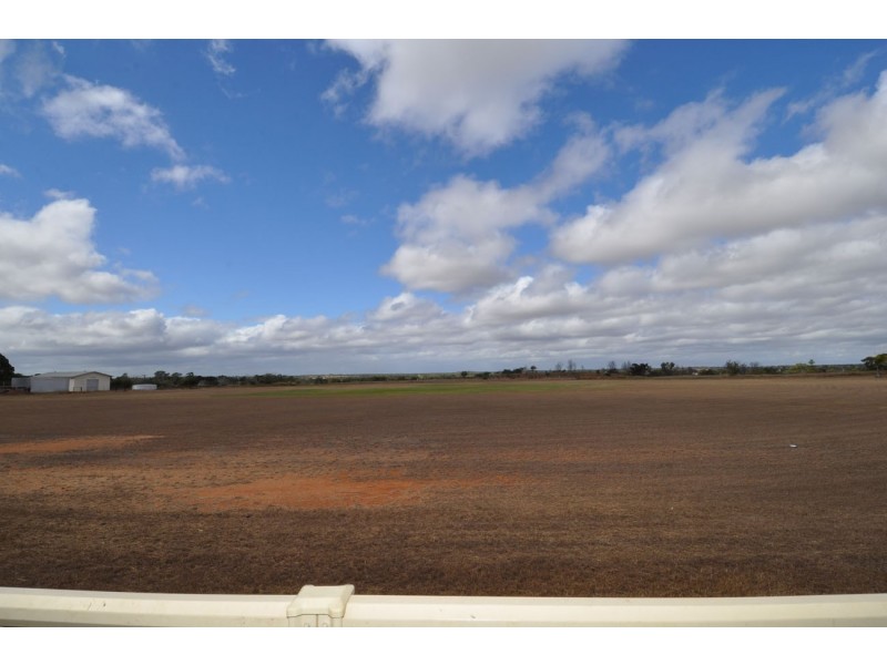 15 York Street, Charters Towers QLD 4820