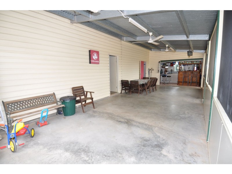 15 York Street, Charters Towers QLD 4820