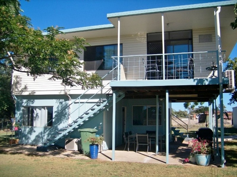 9 Dalrymple Road, Hughenden QLD 4821