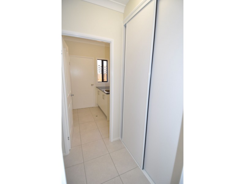 8 Alabama Road, Alabama Hill QLD 4820